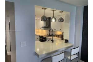 2555 Collins Ave 1409 Miami Beach, FL 33140 - MLS#A11943235