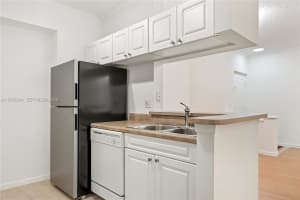 17150 N Bay Rd 2301 Sunny Isles Beach, FL 33160 - MLS#A11943244