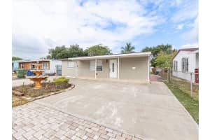 1321 Sw 33rd Ter Fort Lauderdale, FL 33312 - MLS#A11943251