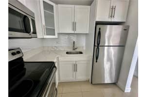 241 Se 9th Ave 207 Pompano Beach, FL 33060 - MLS#A11943277