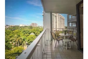 2000 Towerside Ter , Miami, FL 33138 - MLS#A11943290