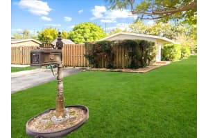 1864 Sw 37th Ave Fort Lauderdale, FL 33312 - MLS#A11943313