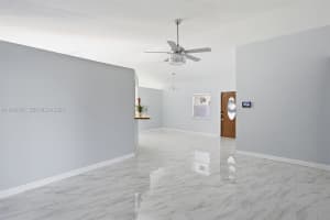 19463 Nw 62nd Pl Hialeah, FL 33015 - MLS#A11943331