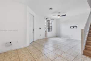 749 Se 32nd Ter 749 Homestead, FL 33033 - MLS#A11943340