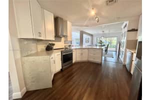 9875 Fairway Cove Ln Plantation, FL 33324 - MLS#A11943345