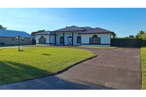 1034 Bayberry Loop Clewiston, FL 33440 - MLS#A11943357