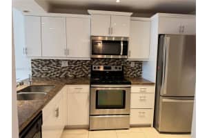 1831 Sabal Palm Dr 403 Davie, FL 33324 - MLS#A11943371