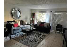 18111 Nw 68th Ave F102 Hialeah, FL 33015 - MLS#A11943381