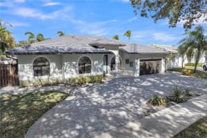 9125 Nw 172nd Ter Hialeah, FL 33018 - MLS#A11943382