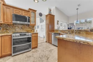 9125 Nw 172nd Ter Hialeah, FL 33018 - MLS#A11943382