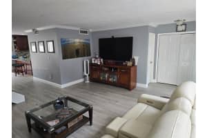 7753 Sw 102nd Pl Miami, FL 33173 - MLS#A11943389