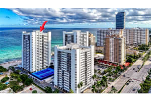 1890 S Ocean Dr 1907 Hallandale Beach, FL 33009 - MLS#A11943390