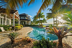 1890 Nw River Trl, Stuart