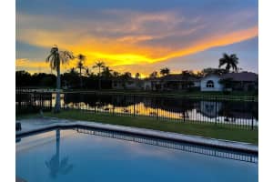 2763 Oakbrook Dr Weston, FL 33332 - MLS#A11943406