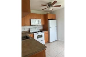 1017 Washington Cir 1017-i, Homestead