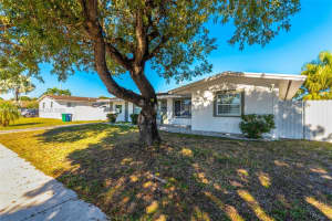 10535 Sw 161st Ter Miami, FL 33157 - MLS#A11943467