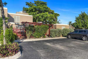 10911 Cedar Ln Pembroke Pines, FL 33026 - MLS#A11943486