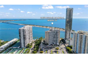 2451 Brickell Ave Phl Miami, FL 33129 - MLS#A11943538