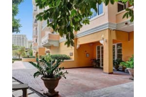 1 Alhambra Cir 203 Coral Gables, FL 33134 - MLS#A11943554