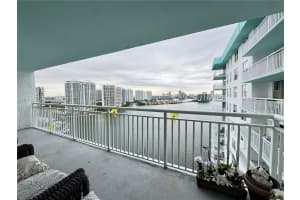 301 174th St 2201 Sunny Isles Beach, FL 33160 - MLS#A11943557