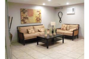 300 Ne 14th Ave 206 Hallandale Beach, FL 33009 - MLS#A11943604