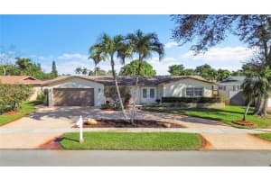 11121 Nw 19th St, Pembroke Pines