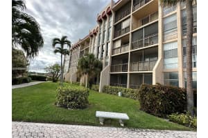 2001 Atlantic Shores Blvd 2001 Atlantic Shores Blvd 104 Hallandale Beach, FL 33009 - MLS#A11943667