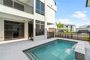 8091 Nw 48th Ter Doral, FL 33166 - MLS#A11943796