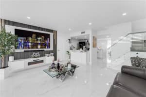 13835 Sw 84th St 503, Miami