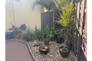 121 Gate Rd 2-64 Hollywood, FL 33024 - MLS#A11943820