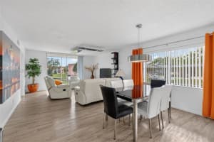 9481 Sunrise Lakes Blvd 210, Sunrise