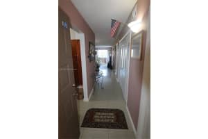 6940 Nw Miami Gardens Dr 1-430, Hialeah