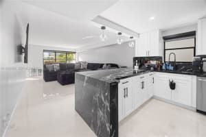 2302 S Cypress Bend Dr 306 Pompano Beach, FL 33069 - MLS#A11943868