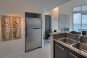 6515 Collins Ave , Miami Beach, FL 33141 - MLS#A11943869