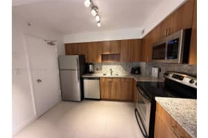 5101 Collins Ave , Miami Beach, FL 33140 - MLS#A11943873