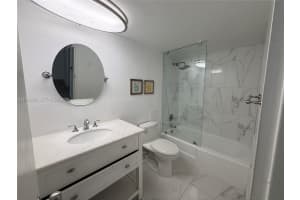 5101 Collins Ave , Miami Beach, FL 33140 - MLS#A11943882