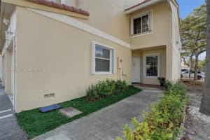 8111 Southgate Blvd North Lauderdale, FL 33068 - MLS#A11943896