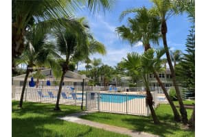 17320 Nw 67th Pl N-7 Hialeah, FL 33015 - MLS#A11943956