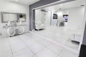 591 Se 5th St Hialeah, FL 33010 - MLS#A11944033