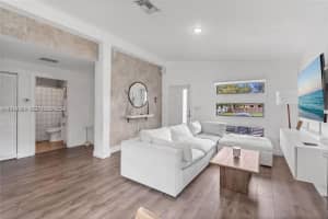 944 NW 64th St, Miami, FL 33150, - MLS#A11944099