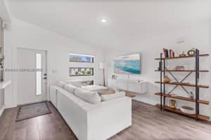 944 NW 64th St, Miami, FL 33150, - MLS#A11944099