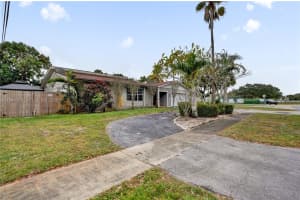 5380 Sw 8th Ct Plantation, FL 33317 - MLS#A11944103
