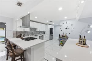 9771 Nw 24th Pl Sunrise, FL 33322 - MLS#A11944131