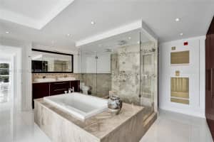 1000 Parkview Dr 330 Hallandale Beach, FL 33009 - MLS#A11944135