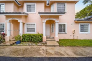 14260 Sw 121st Pl 11, Miami