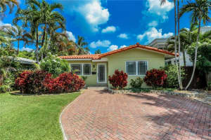 1247 Washington St Hollywood, FL 33019 - MLS#A11944144