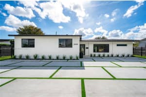 8440 Sw 27th Ter Miami, FL 33155 - MLS#A11944197