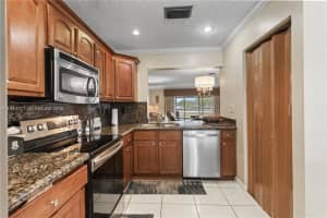 145 S Laurel Dr 606 Margate, FL 33063 - MLS#A11944217