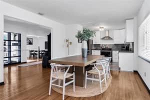 660 Ne 121st St, Biscayne Park