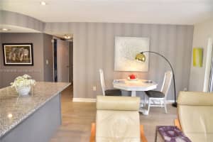 5180 E Sabal Palm Blvd 340 Tamarac, FL 33319 - MLS#A11944299